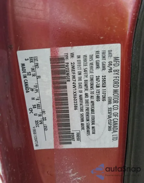 1999 Mercury Grand Marquis Gs z USA, uszkodzony, nr VIN 2MEFM74W1XX603586